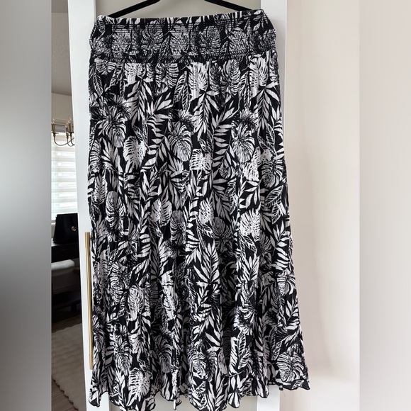Vintage Jessica Black and White Smocked A-Line Maxi Skirt - Picture 1 of 5